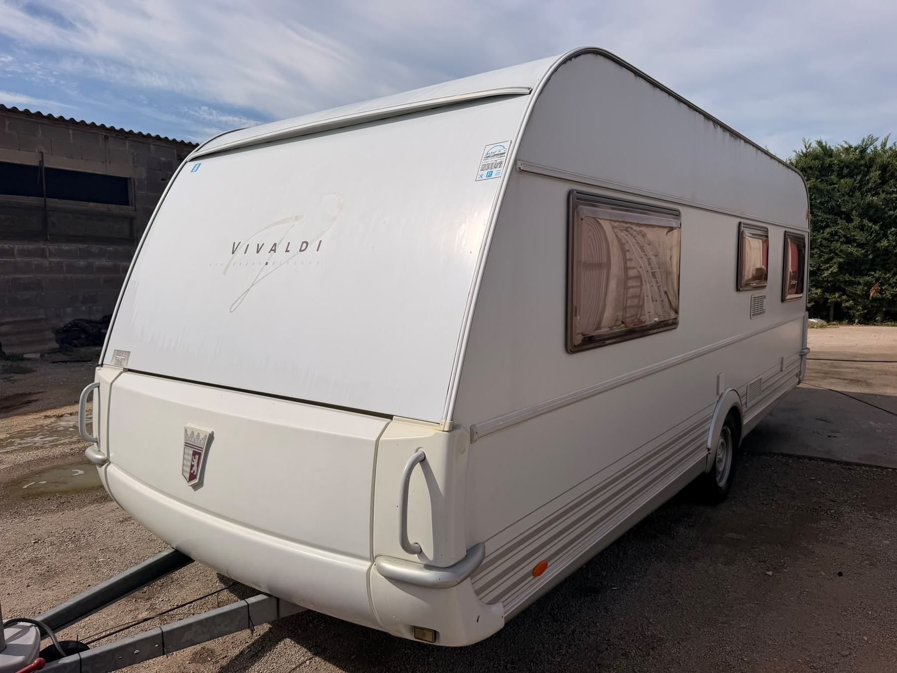 Front of a freshly washed Vivaldi caravan